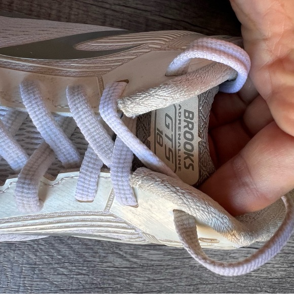 Brooks Women's Adrenaline GTS 18 Running Shoes Size 9 - Picture 8 of 16